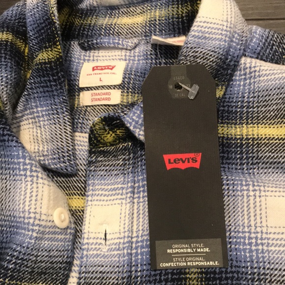 Levi’s Men’s Button Down Shirt - Picture 2 of 5